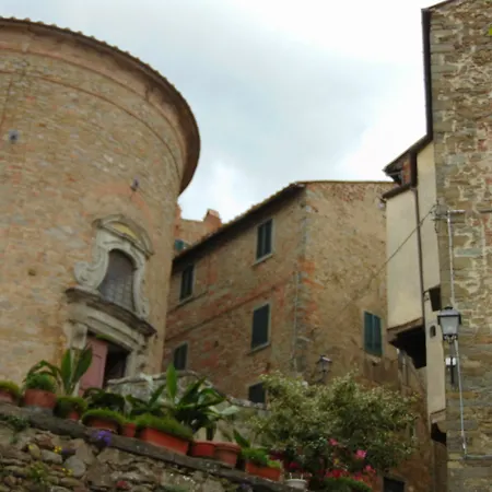 Domus Ghibellinae- Fonte Di San Benedetto Apartmán *