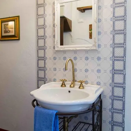 Apartment Domus Ghibellinae- Fonte Di San Benedetto