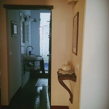 Domus Ghibellinae- Fonte Di San Benedetto