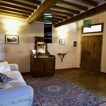 Domus Ghibellinae- Fonte Di San Benedetto Appartement *