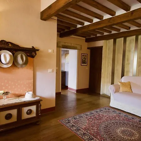 Domus Ghibellinae- Fonte Di San Benedetto Appartement *