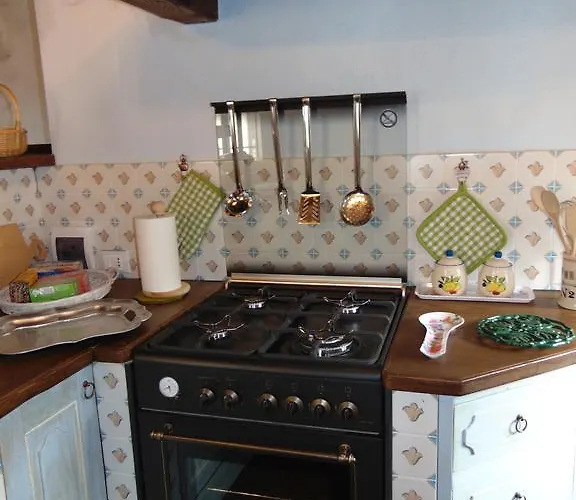 Domus Ghibellinae- Fonte Di San Benedetto Appartement *