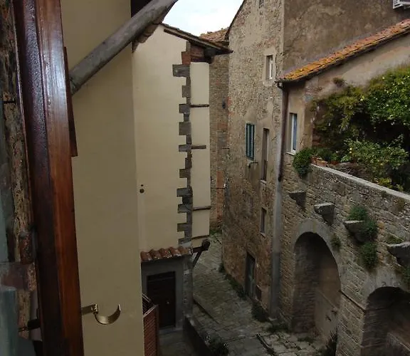 Domus Ghibellinae- Fonte Di San Benedetto Appartement