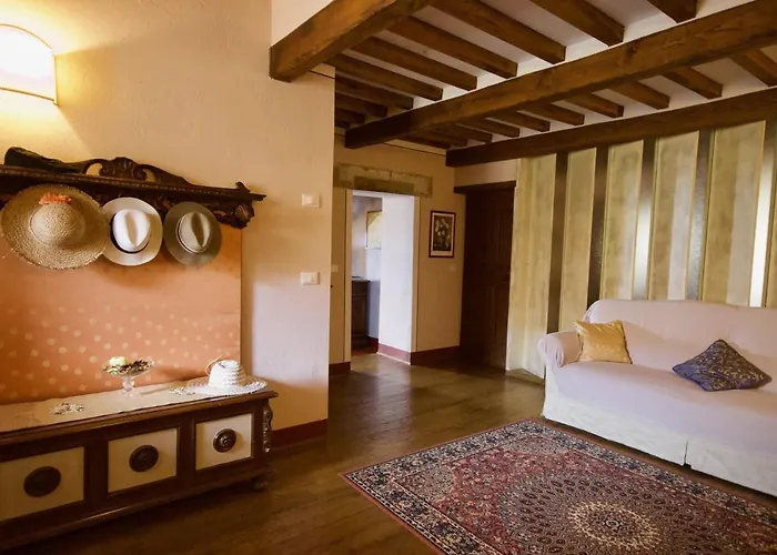 Domus Ghibellinae- Fonte Di San Benedetto Appartement *