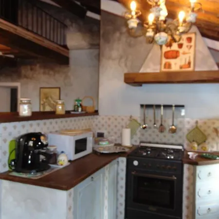 Domus Ghibellinae- Fonte Di San Benedetto 哥尔顿