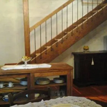 Domus Ghibellinae- Fonte Di San Benedetto 哥尔顿