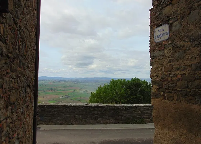 公寓 Domus Ghibellinae- Fonte Di San Benedetto