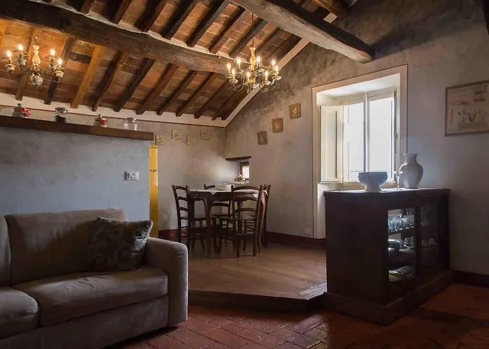 Domus Ghibellinae- Fonte Di San Benedetto 哥尔顿